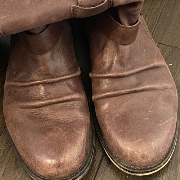 Distressed Leather boots with buckles. Size 37 - Picture 13 of 16